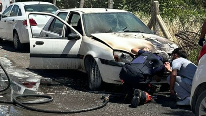 Hastane Otoparkında Otomobil Alev Aldı!