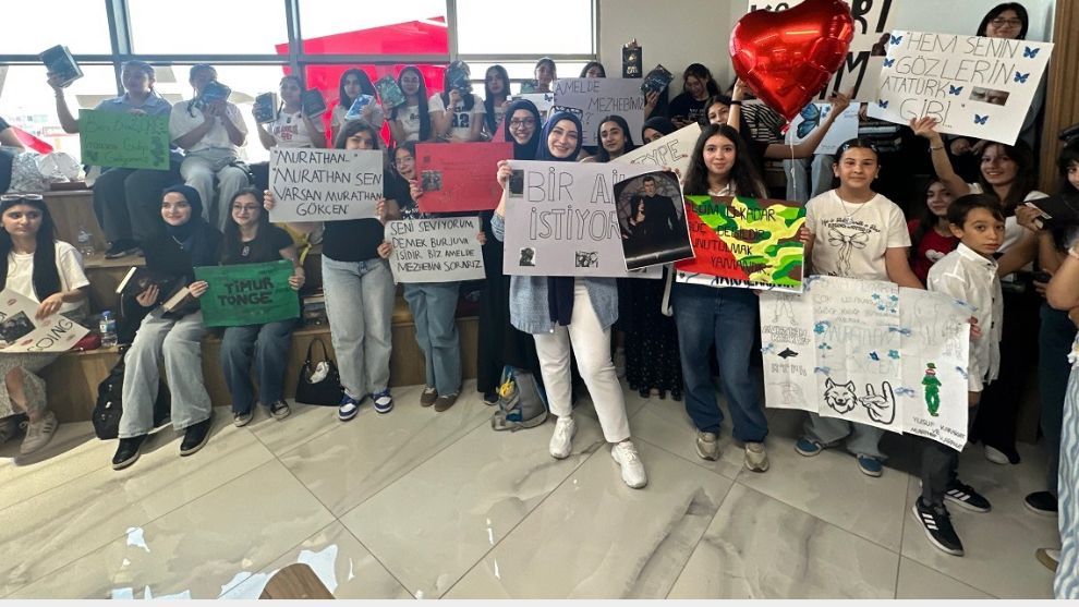 Loresima, Malatya'da okurlarıyla buluştu
