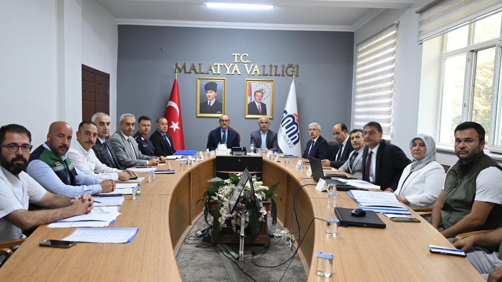 Malatya'da Sahipsiz Sokak Hayvanları Konusu Masaya Yatırıldı