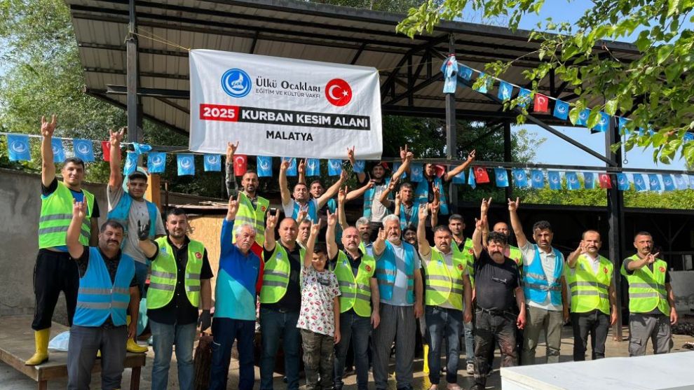 Ülkü Ocakları Malatya'da Depremzede ve İhtiyaç Sahiplerine Kurban Eti Dağıttı