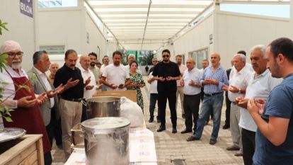 Malatya SMMMO'dan Geleneksel Aşure İkramı