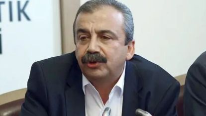 "Milli Egemenlik Caddesi"nin Adı "Sırrı Süreyya Önder Caddesi" Olarak Değiştirildi