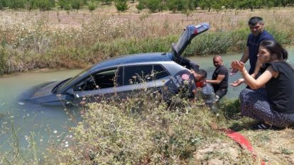 Yazıhan'da Kaza: Otomobil Sulama Kanalına Uçtu, İtfaiye Kurtardı!
