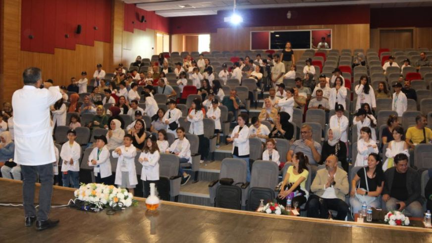 Malatya'da Bilim Şöleni Başladı: Çocuk Üniversitesi Yaz Kampı Açıldı