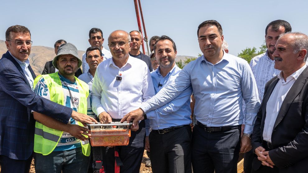 Doğanyol'un İlk Düğün Salonunun Temeli Atıldı