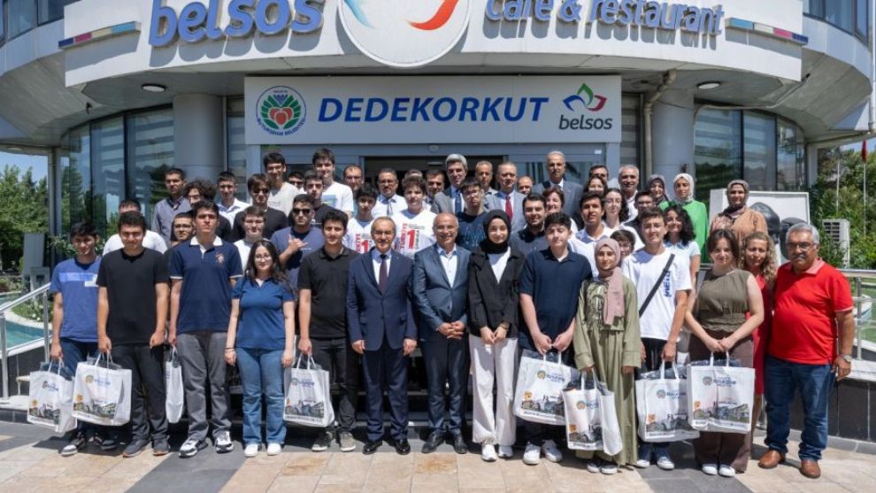 Eğitimde Parlayan Yıldızlar Malatya'da Ödüllendirildi!