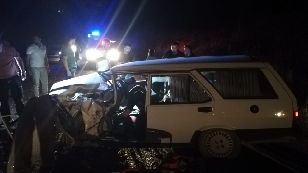 Malatya'da Otomobil ve Hafif Ticari Araç Kafa Kafaya Çarpıştı, 6 Yaralı!