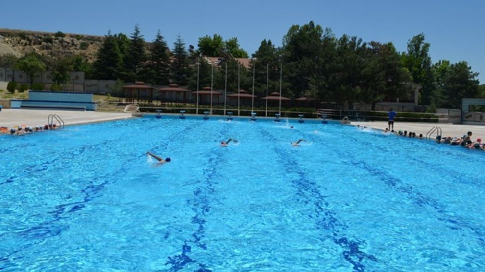 Malatya'da Yazın Yüzme Keyfi Başlıyor