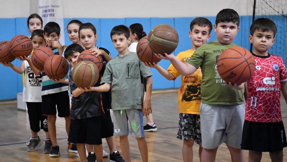 Miniklere Basketbol Eğitimi: Hem Spor Hem Sosyalleşme