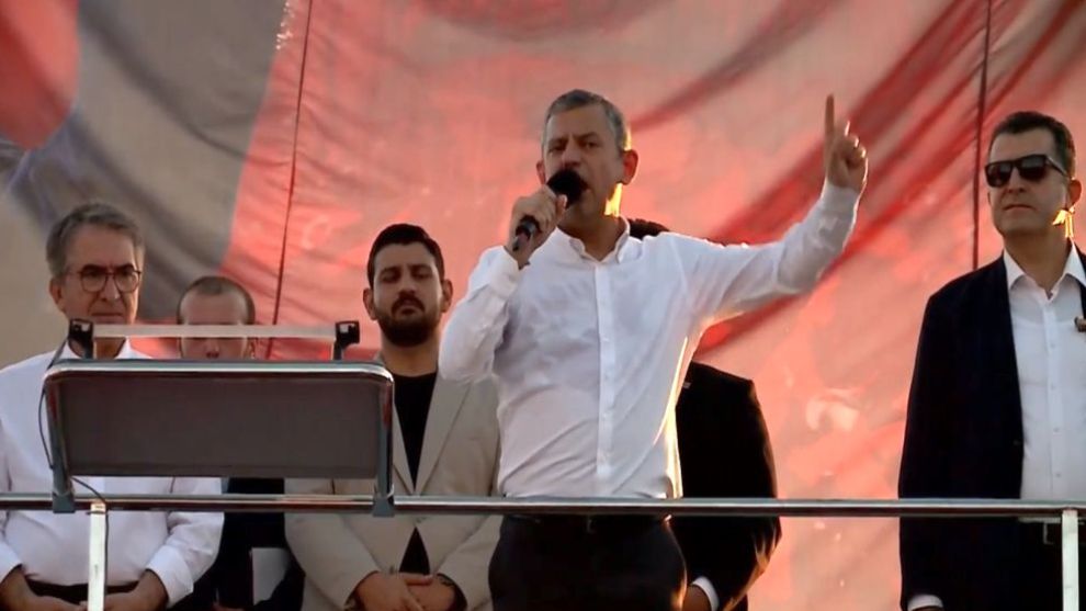 Özel'den Malatya'da Deprem Konutları ve Kayısıya Destek Çağrısı