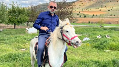 Yüzlerine gerçeği her daim saçarsan seni deli sanırlar