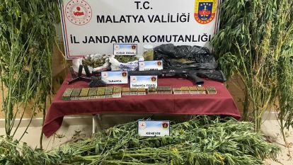 Cafana Mahallesi'ndeki Operasyonda Kenevir ve Esrar Ele Geçirildi