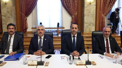 Malatya Barosu'da Çözümlerini TBMM'ye Sundu... Babacan Teşekkür Etti
