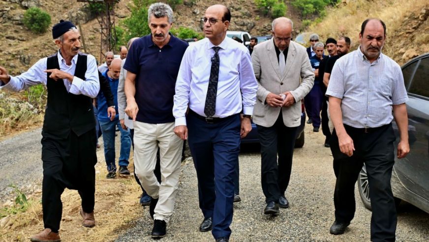 “Kırsal Mahallelerde Ulaşım Sorunlarını Çözüyoruz”