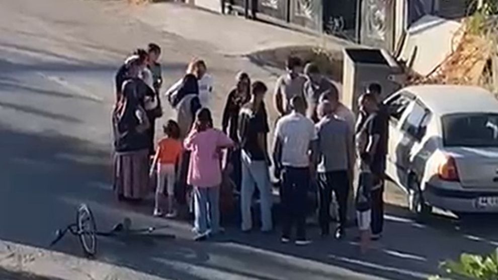 Battalgazi ve Yeşilyurt'ta Kazalar: Bisiklet Sürücüsü ve Taksi Yolcusu Yaralandı