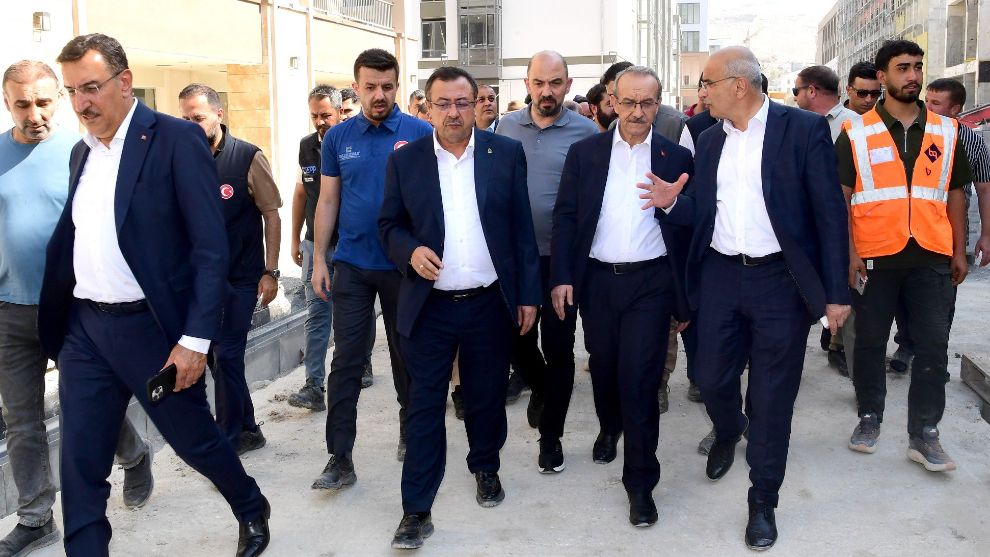 Erdoğan'ın gelişi öncesi Malatya'da çarşı ve konut projelerinde inceleme