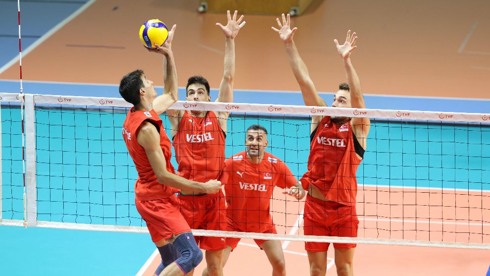 Malatya'da milli voleybol heyecanı: Türkiye-Danimarka maçı