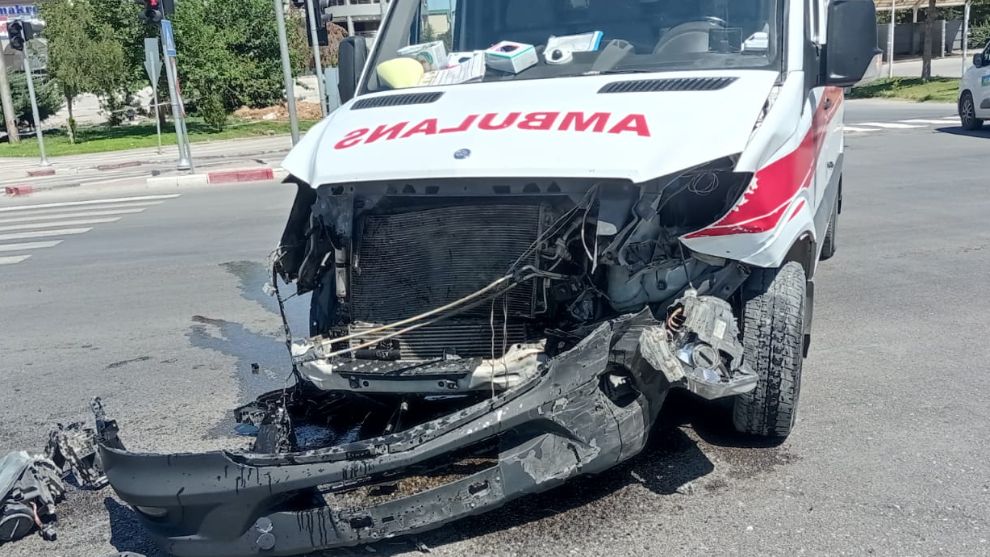 Malatya'da Peş Peşe Kazalar: Kazaya Giden Ambulans Başka Bir Kazaya Karıştı