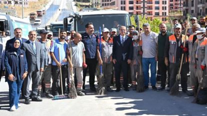 Yeşilyurt Belediyesi İkizce TOKİ'de Temizlik Seferberliği