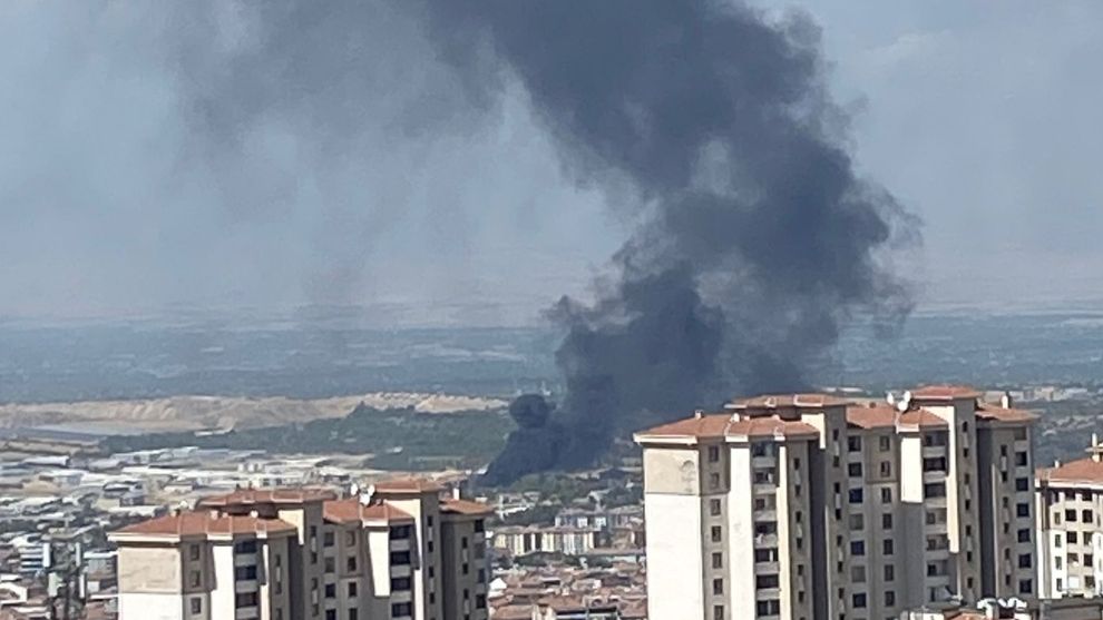 Malatya'da yoğun duman oluşturan yangın söndürüldü