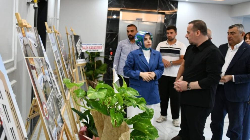 Deprem Sonrası Malatya'da 49 Eczane Geçici Yapılarda