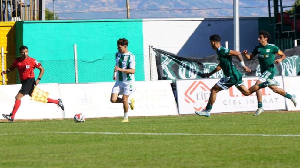 Malatya Yeşilyurt  90 Dakika Dayandı, Son 7 Dakika da Yıkıldı