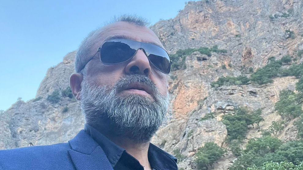 Ölmeyecekmiş Gibi Kasılanlar
