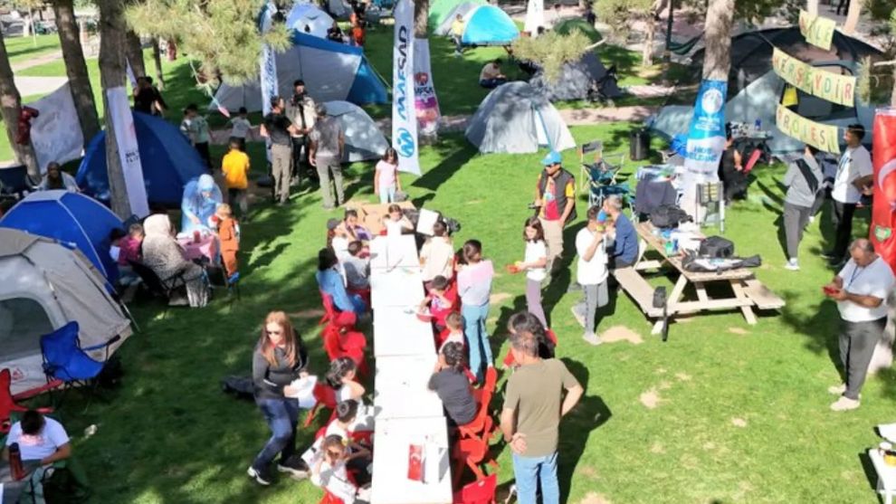 Yeşilyurt Belediyesi Aile Çadır Kampı düzenledi