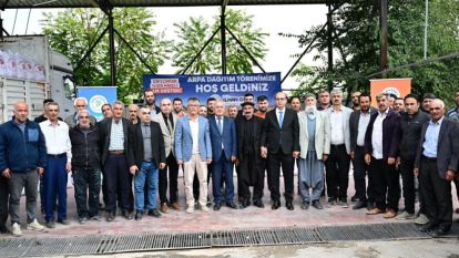 Başkan Geçit sözünü tuttu: Üreticiye 50 ton arpa desteği