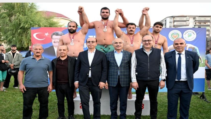 Malatya'da Hüseyin Civelek Başpehlivan Oldu