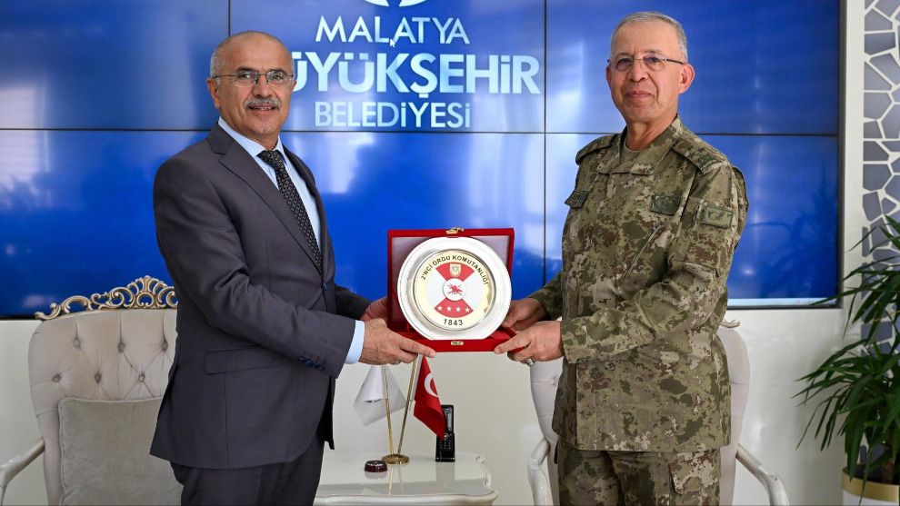 Korgeneral Zorlu Topaloğlu'ndan Başkan Sami Er'e Nezaket Ziyareti