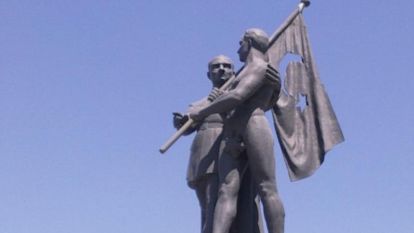 Atatürk Anıtında Eksik Bayrak Tartışması: CHP'den Onarım Çağrısı 