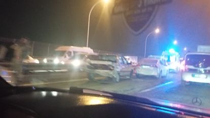 Beylerderesi Viyadüğü'nde Trafik Kazası: 5 Araç Birbirine Girdi