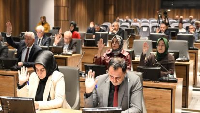 Mehmet Çınar Gitti, Yaptırdığı Hasarlı Konutların Sorunu Bitmedi!..