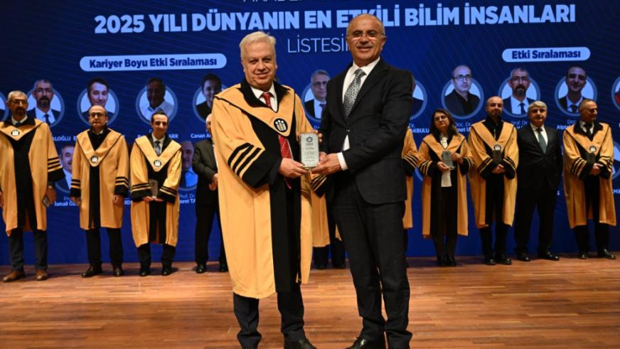 İnönü'de Kimlere Plaket Takdim Edildi?