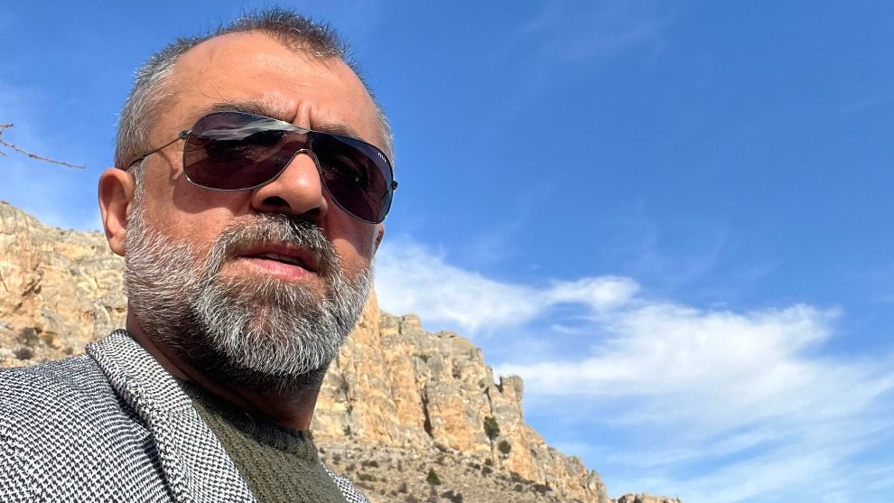 Her türlü vefasızlığı adice yapanlar vardır