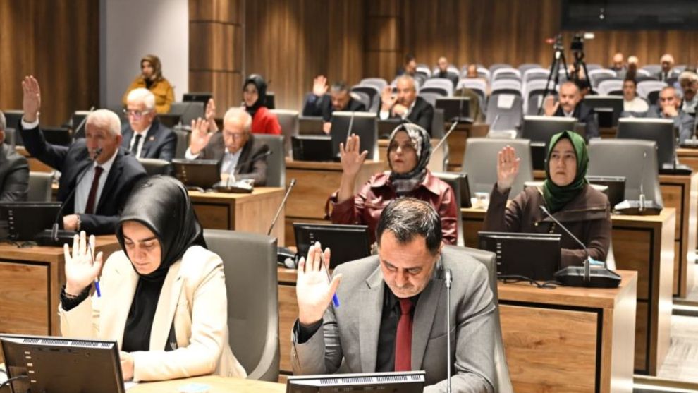 Mehmet Çınar Gitti, Yaptırdığı Hasarlı Konutların Sorunu Bitmedi!..