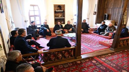  "Hizmet etmek temel sorumluluğumuzdur"