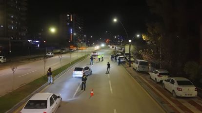 Huzur İçin 44 Nokta, 444 Personel