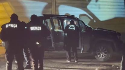 Sanayi Sitesinde Hareketli Dakikalar: Polisten Kaçan Silahlı Şüpheliler Yakalandı