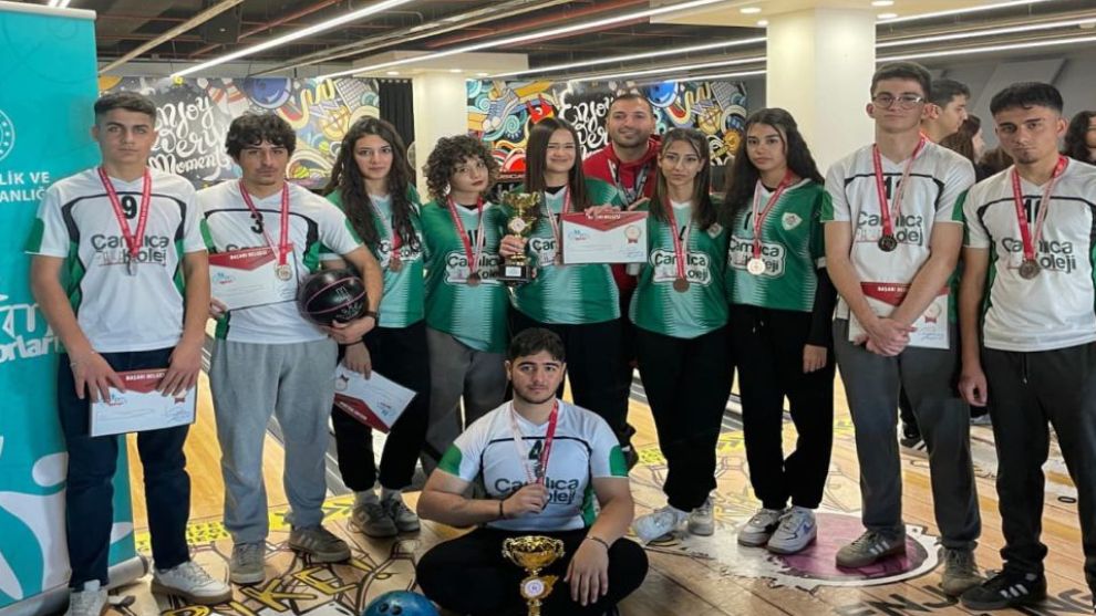 Gençler Hem Eğlendi Hem Kazandı: Bowlingde Büyük Heyecan