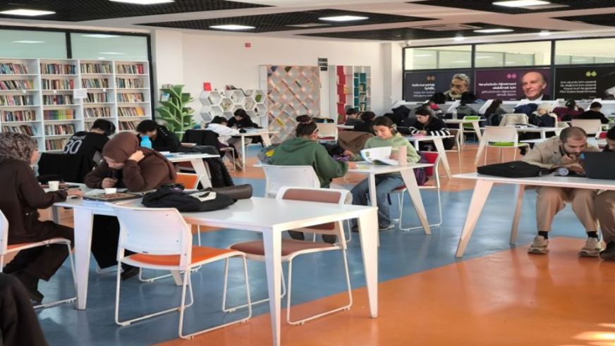 Gençler için "Çilesiz" Bir Kütüphane Oldu