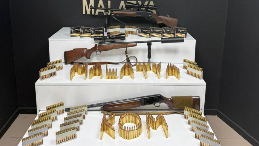 Malatya'da ruhsatsız silah operasyonu: İki şüpheli gözaltında