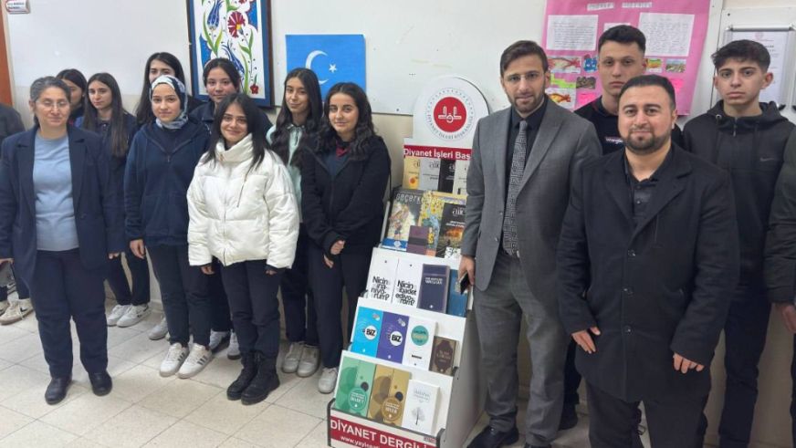 Ortaokul ve Liselere Kitap Standı: Müftülükten Yeni Proje