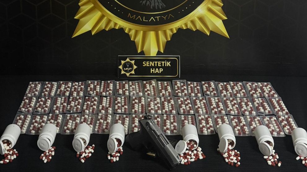 Gençler kurtuldu, torbacı içeride