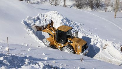 Battalgazi'de Kar Engelini Ekipler Yıktı: Yol Açık, Hayat Devam!
