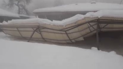 Karın Ağırlığı Çatıyı Çökertti