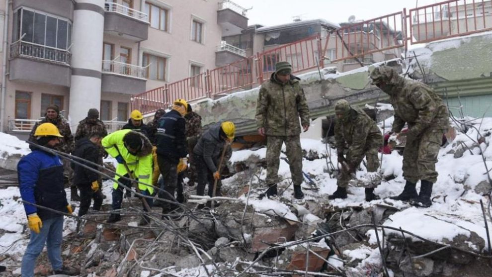 Hakikat Er Geç Enkazdan Çıkar!