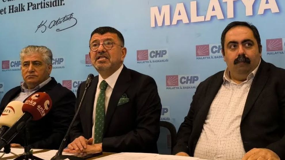 "Hile ve hurdayla müteahhitlerin karnesi yükseltilerek ihaleler veriliyor"