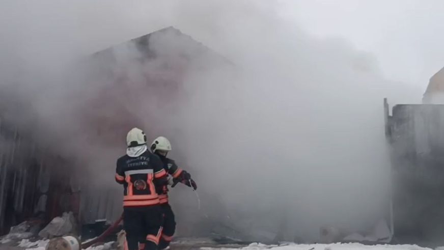 Şantiyelerde Yangın Korkusu Sürüyor... Şantiyelerde Alev, Şehirde Tedirginlik